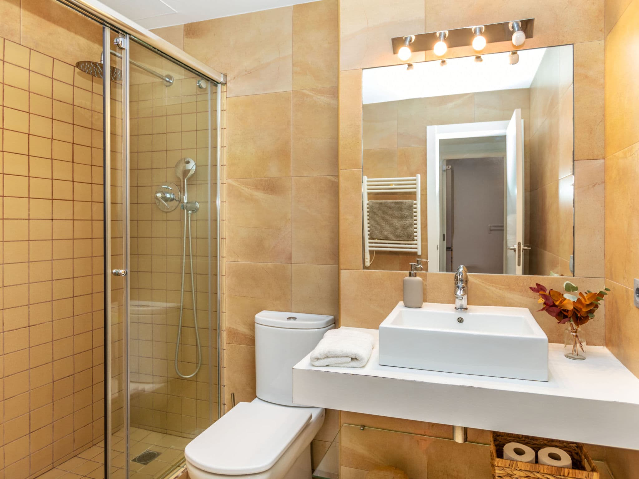Property gallery — 4