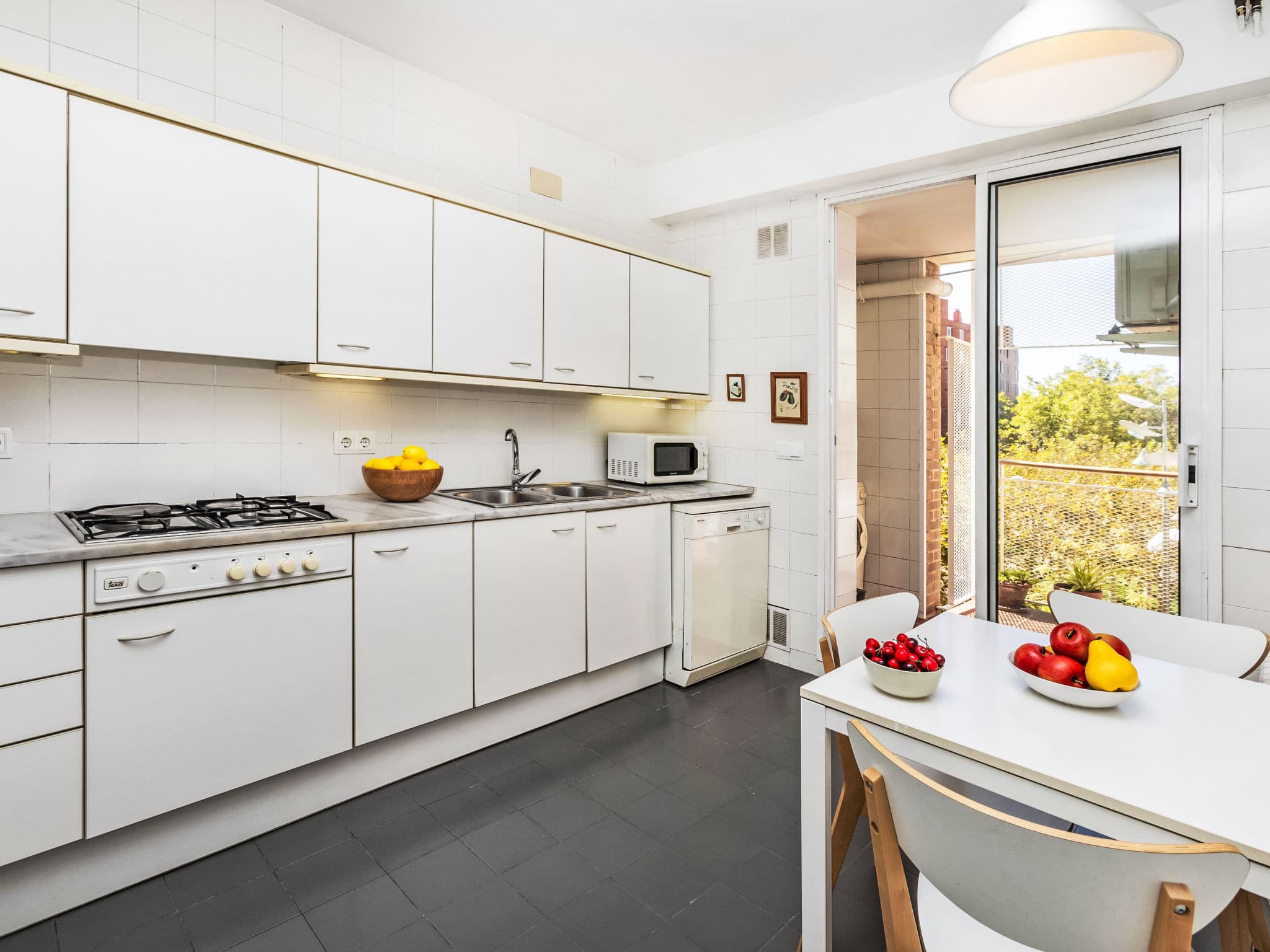 Property gallery — 3
