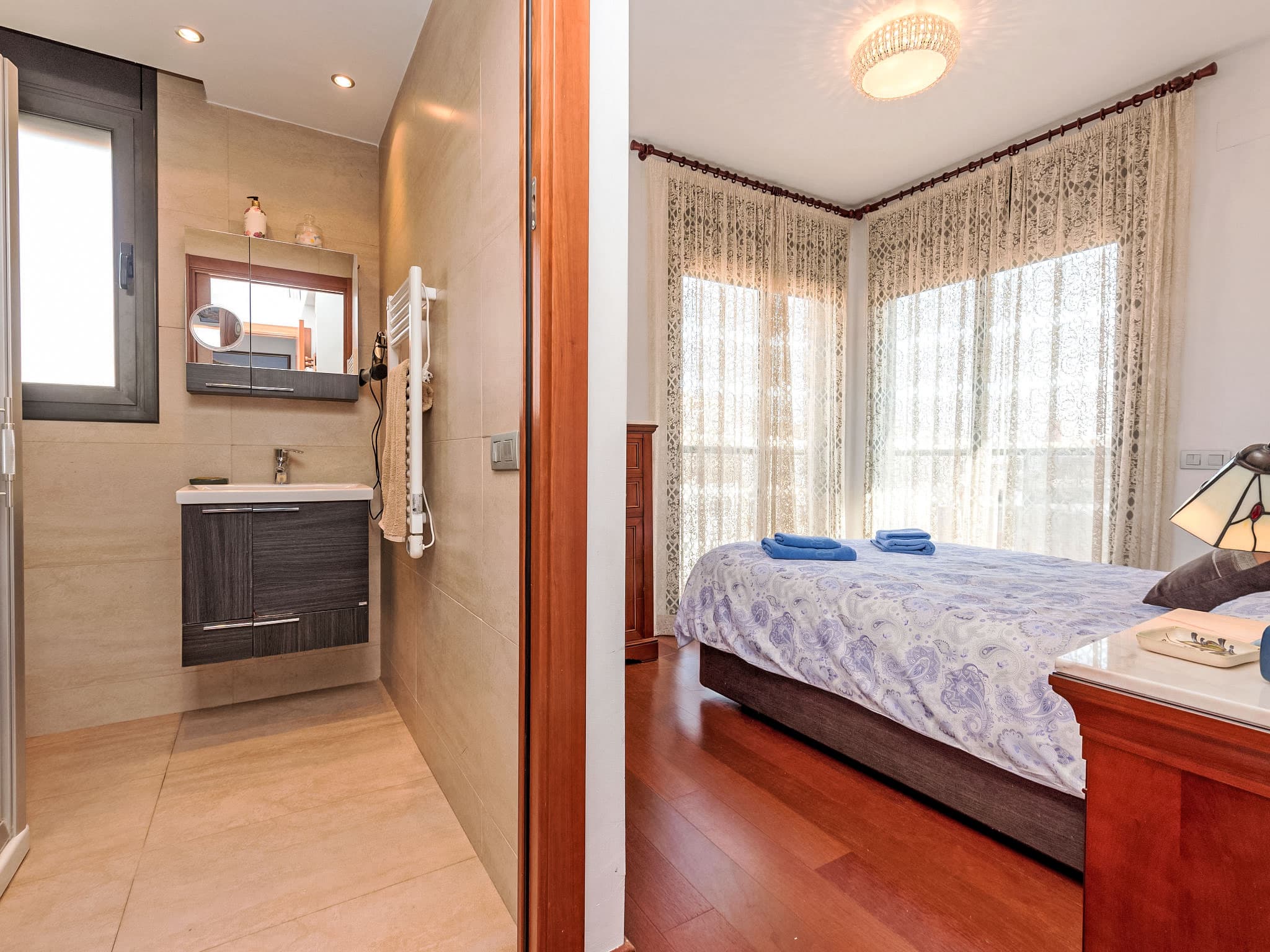 Property gallery — 3