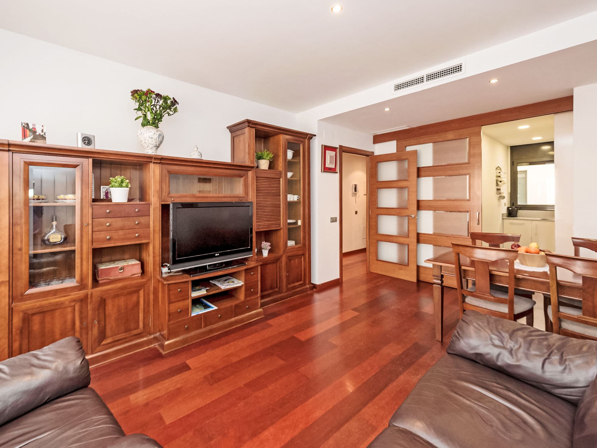 Property gallery — 1