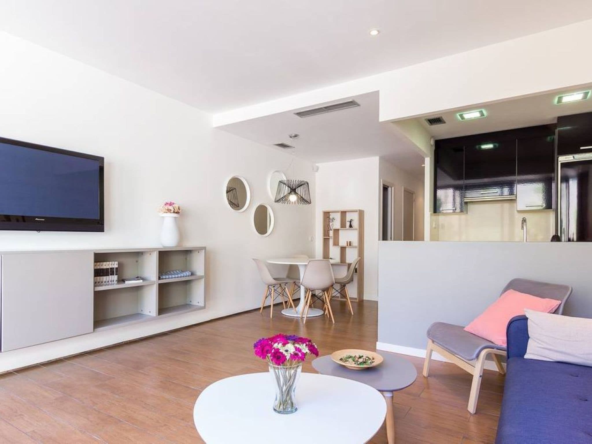 Property gallery — 4