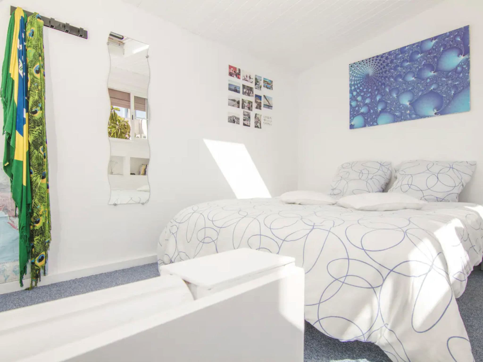 Property gallery — 3
