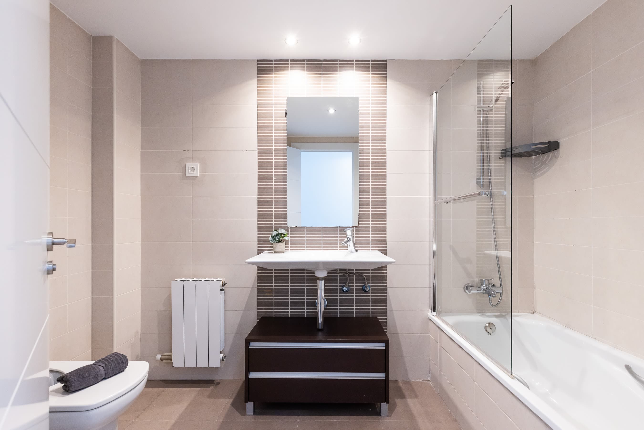 Property gallery — 4