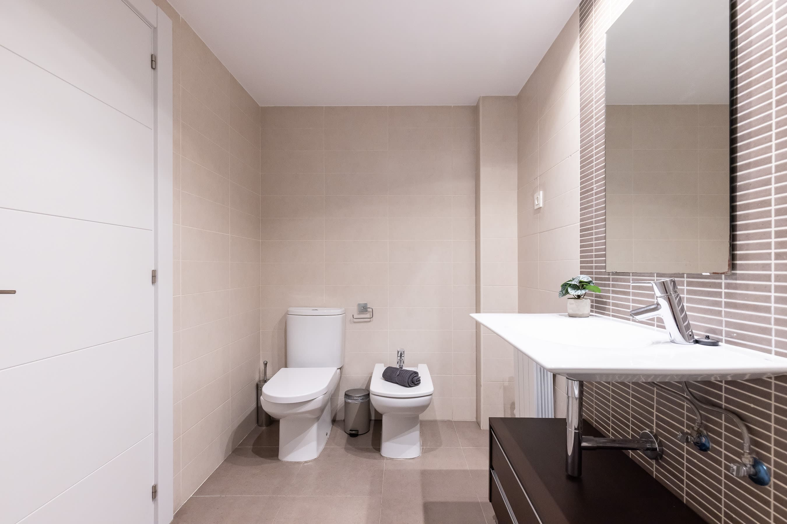 Property gallery — 5