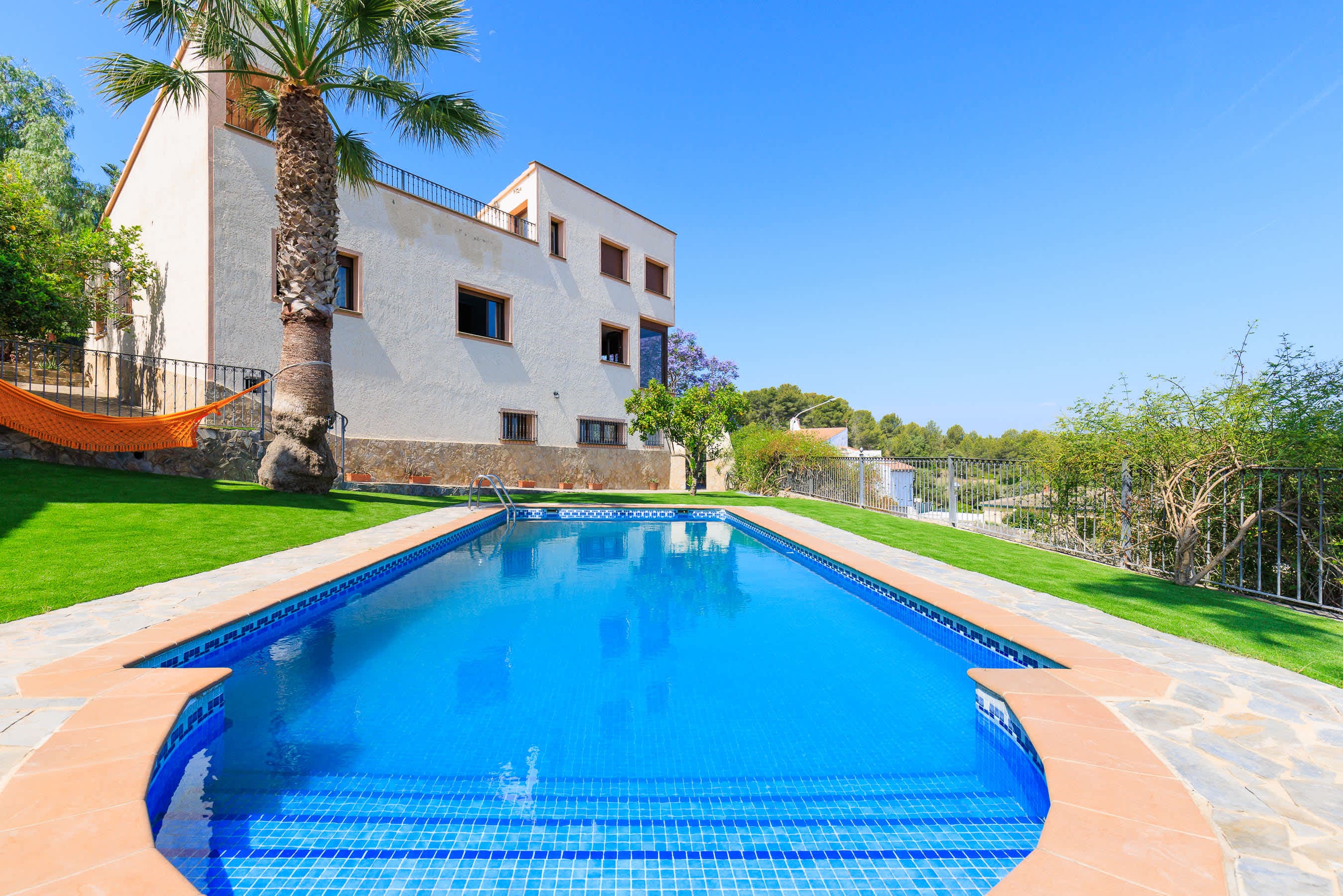 Property gallery — 1