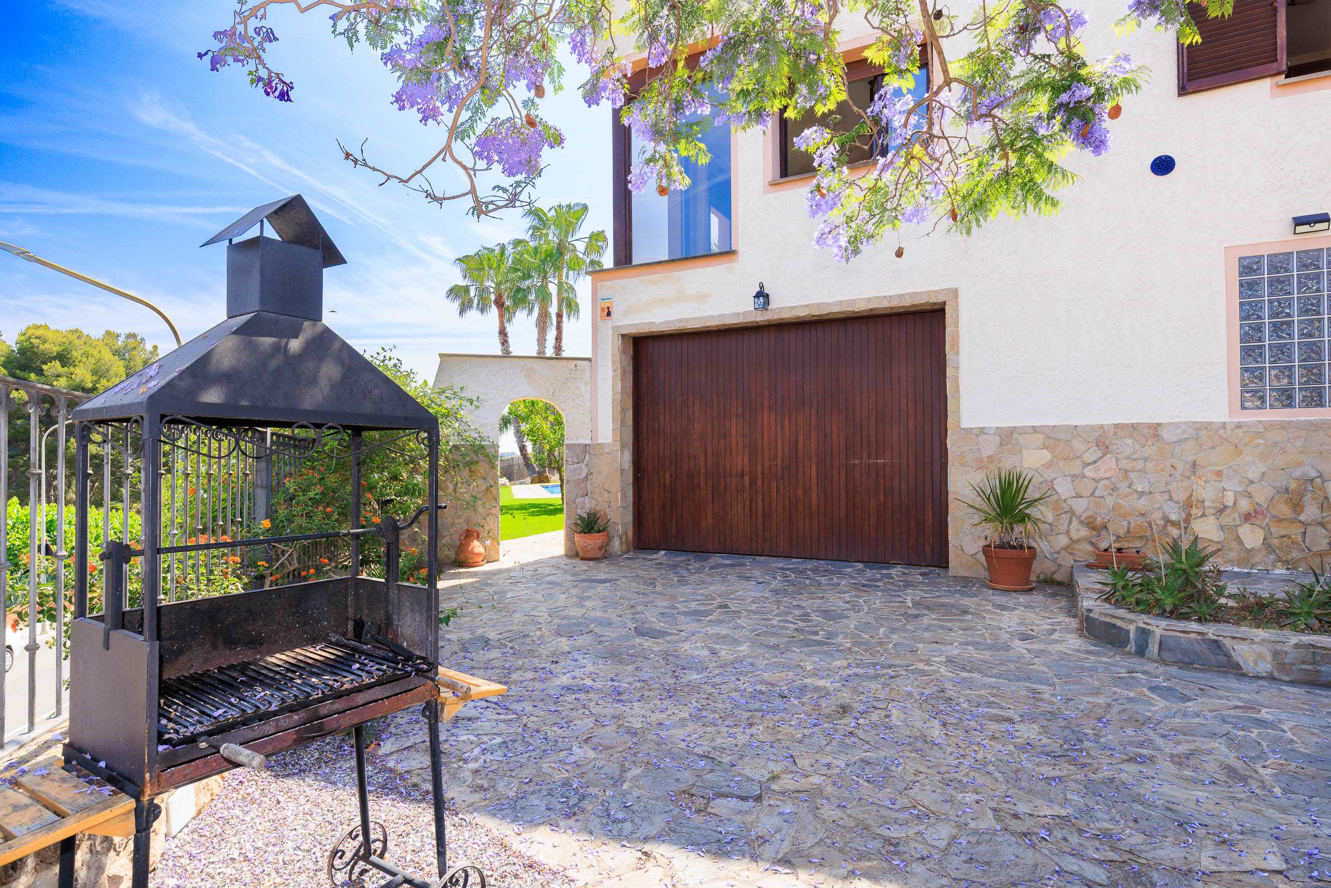 Property gallery — 5