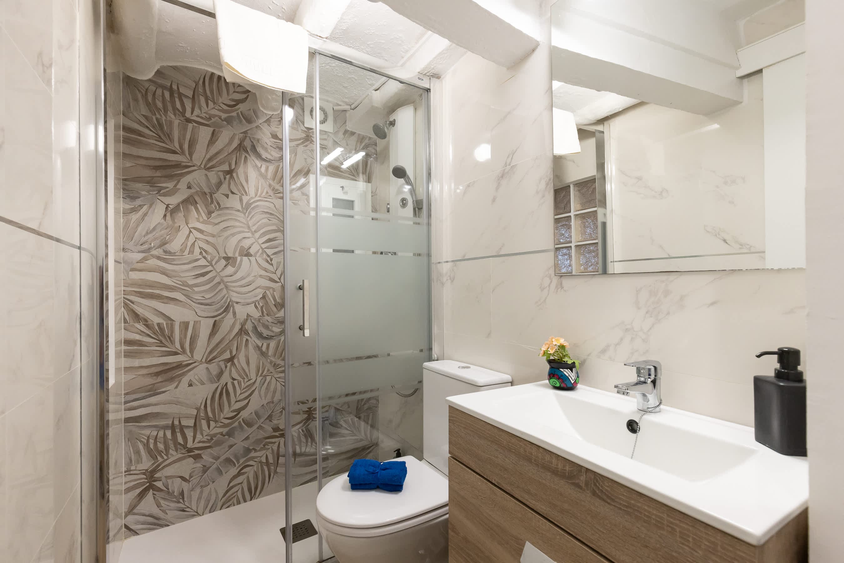 Property gallery — 5