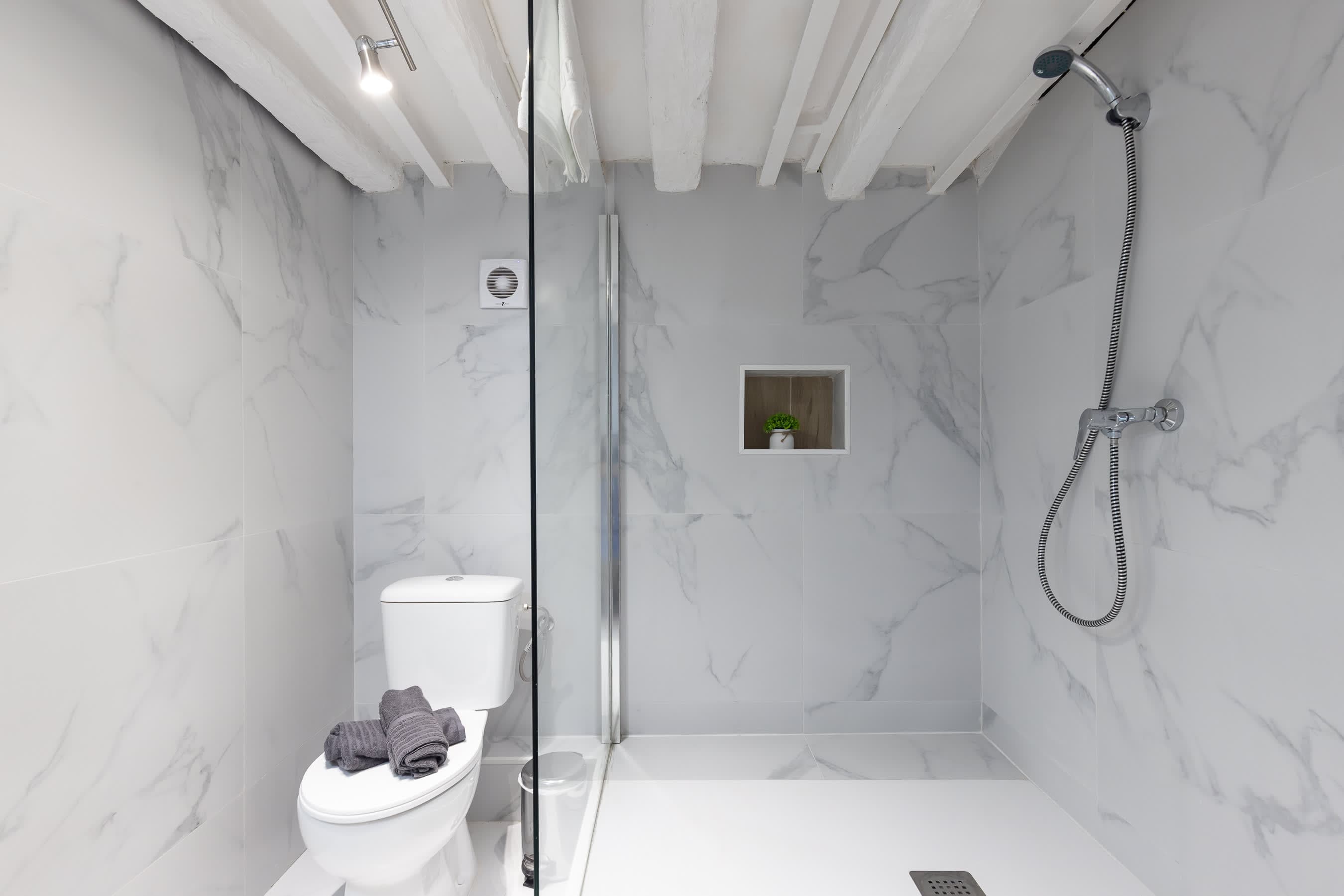 Property gallery — 5