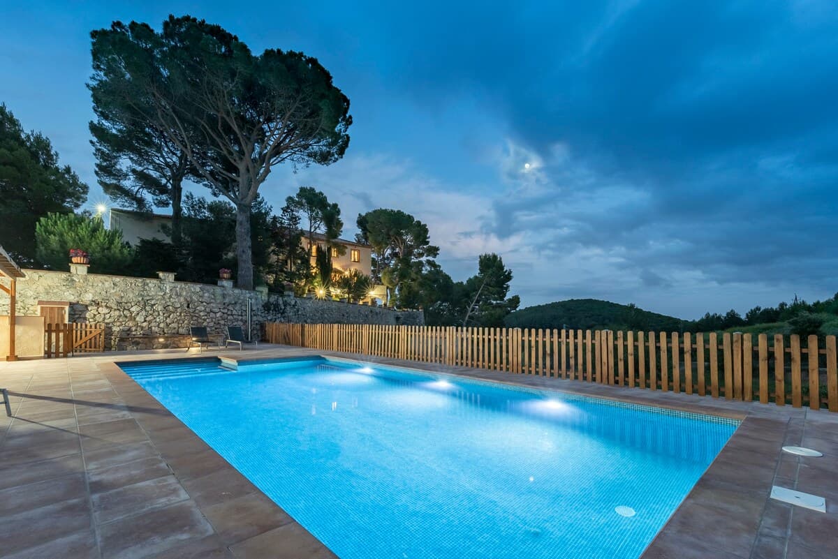 Property gallery — 3