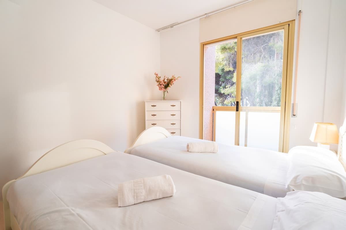 Property gallery — 4