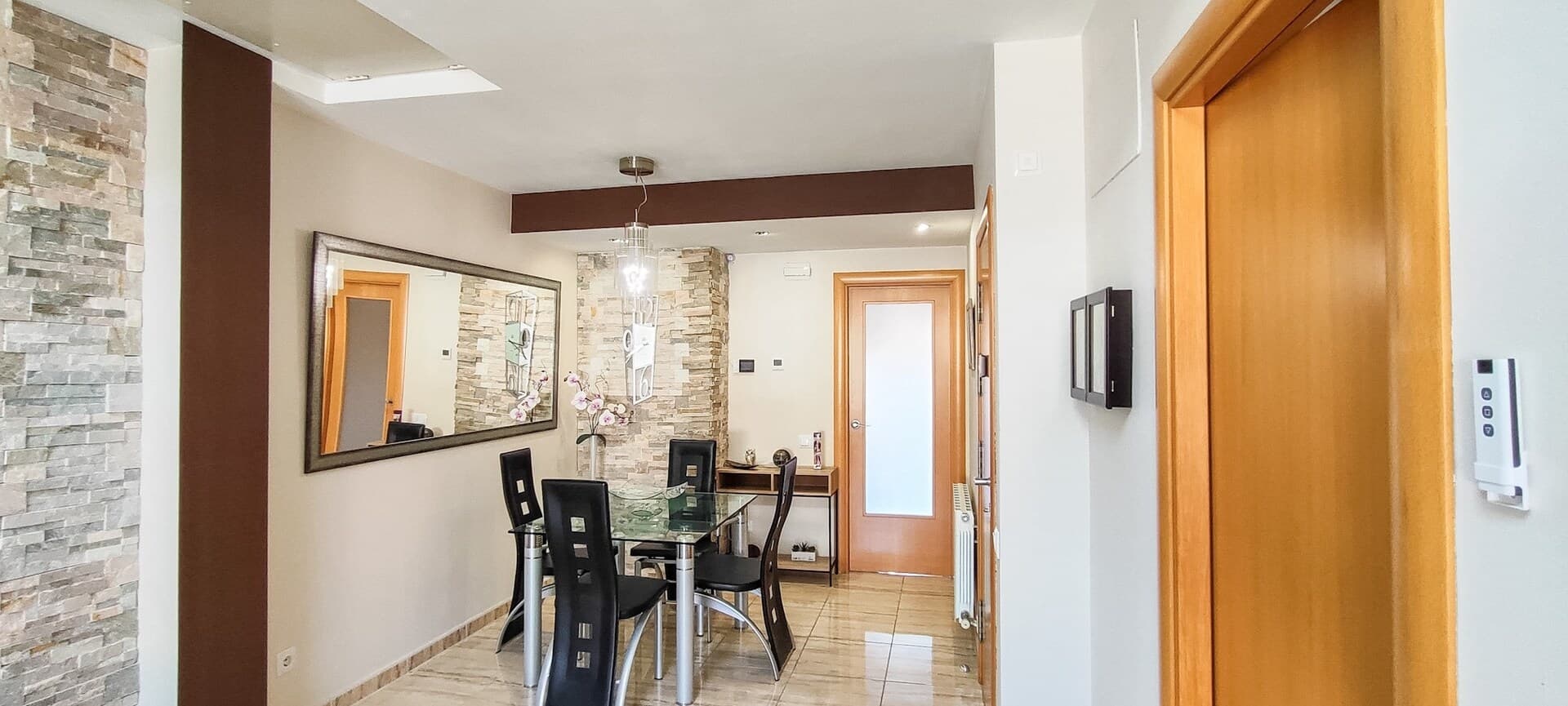 Property gallery — 3